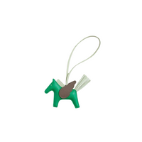 Opus Équus Charm